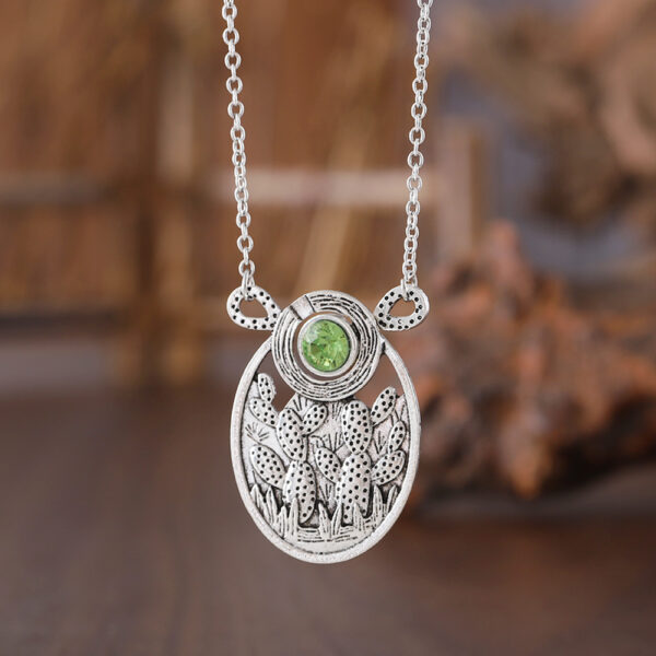 oly-5c52c134909064ed7e702d9134acb35c Wholesale Antique Silver Zinc Alloy Bohemian Oval Cactus Pendant Necklace With Green Stone Geometric Style Chic Jewelry Accessory For Party Gift