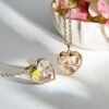 Wholesale Retro Photo Locket Necklace Openable Transparent Pendant DIY Jewelry Gift Fashion Accessory
