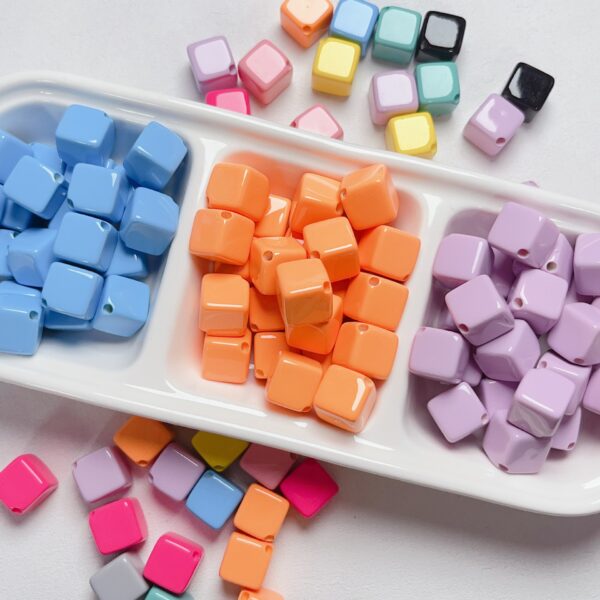 Wholesale Dopamine Acrylic Square Beads Yellow 10mm Baking Paint DIY Phone Chain Keychain Jewelry Accessory Resale