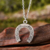 oly-5d8770642be359d6758ec66c36d7fc17 Wholesale Retro Horseshoe Earring And Necklace Set Zinc Alloy Electroplated Chic Boutique Jewelry Accessory