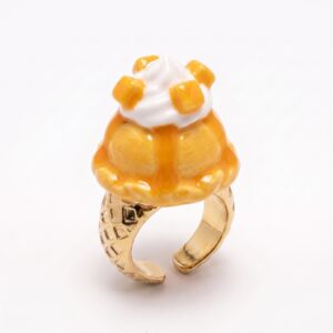 Mango cream ice cream ring