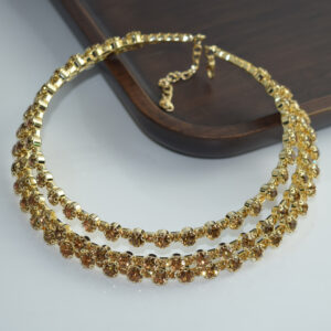3 rows of golden yellow diamonds