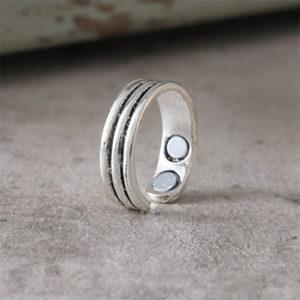 Wholesale Trendy Gold Striped Magnetic Ring Open Adjustable Unisex Zinc Alloy Jewelry Accessory Gift Boutique Resale