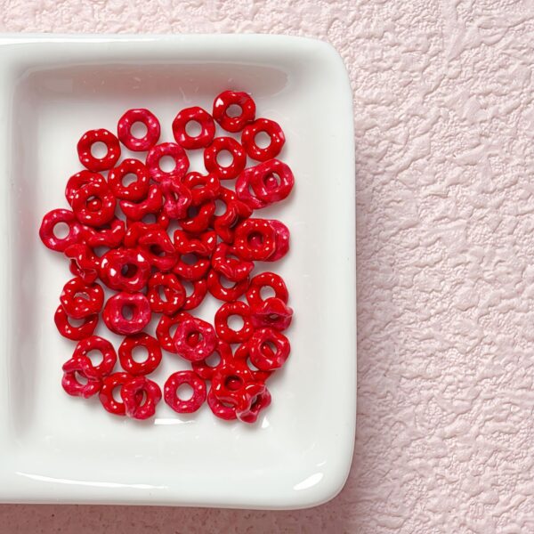 oly-626210996d25d89015ba10d78cf57c64 Wholesale Alloy Lace DIY Loose Beads for Phone Chain Jewelry Making White 6mm Baking Paint Finish Fashion Accessory