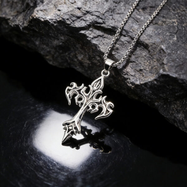 oly-62b3931b532a2327342d11ce1738fa05 Wholesale Punk Flame Cross Pendant Necklace For Men Antique Silver Layering Jewelry Gift