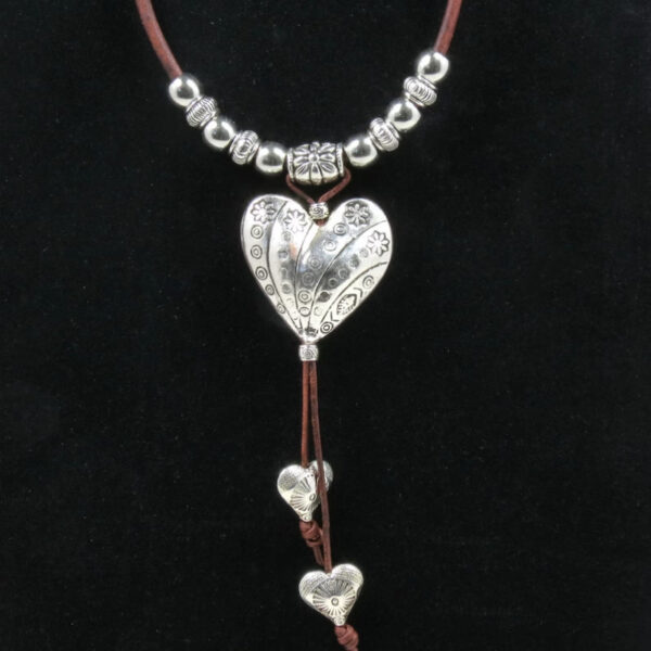 oly-63353ff1ed780b7babd653d05431d2f6 Wholesale Bohemian Heart Pendant Leather Rope Necklace For Women Retro Style Fashion Jewelry Boutique Resale Gift