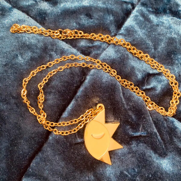 Wholesale Trendy Sun Moon Cartoon Couple Pendant Necklace Zinc Alloy Ball Chain Jewelry Gift