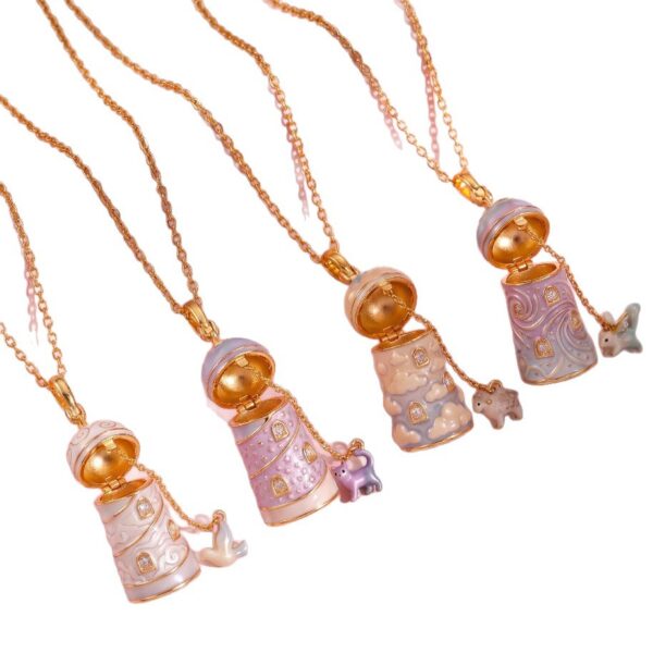 Wholesale Electroplated Copper Pendant Necklace Trendy Animal Star Motif Jewelry Accessory For Boutique Resale