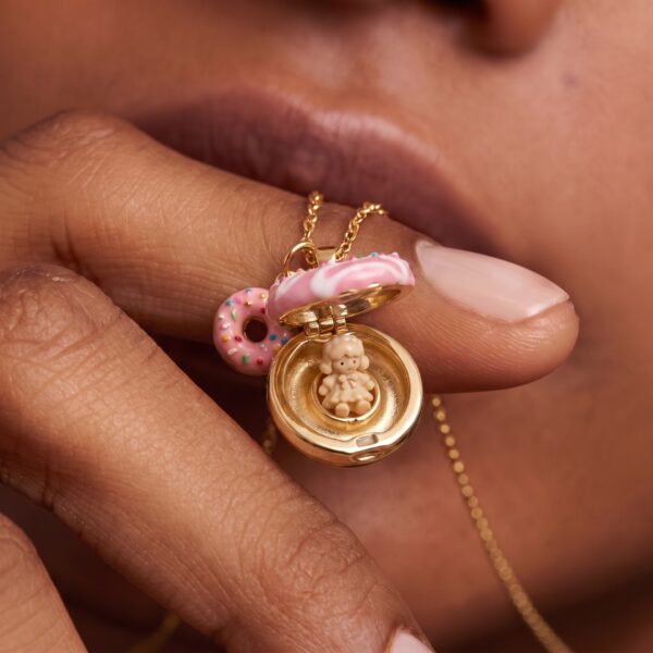 Wholesale Sweet Dessert Photo Locket Necklace Donut Macaron Pendant Trendy Jewelry Gift For Party Boutique Resale