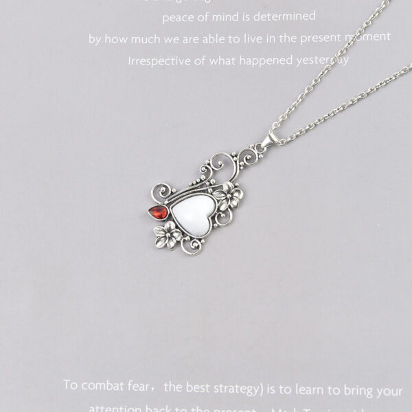 oly-6bcbe2c79cb47edea2ccecabffd967ab Wholesale Vintage Vine Floral Heart Pendant Necklace Fashion Accessory Gift Boutique Resale