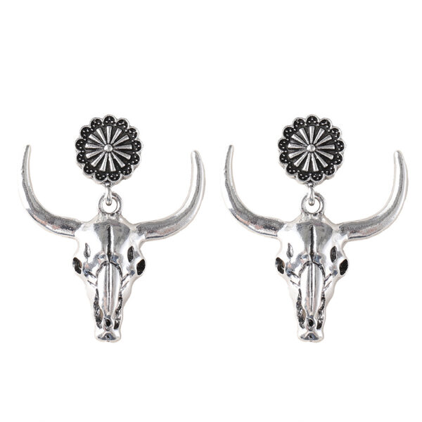 oly-6ef6580d6f975e4be464e5403957a5f1 Wholesale Hip Hop Punk Style Bull Head Flower Pendant Earrings Necklace Set Zinc Alloy Electroplated Everyday Use