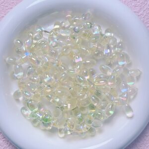 04-light yellow / Size is about 28mm, hole diameter is about 2.5mm (sold by the piece)