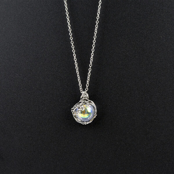 oly-7085f09bbaf5c61706fd98428ca07aa7 Wholesale Vintage Moonstone Leaf Pendant Necklace Antique Silver Finish Boutique Resale Fashion Jewelry