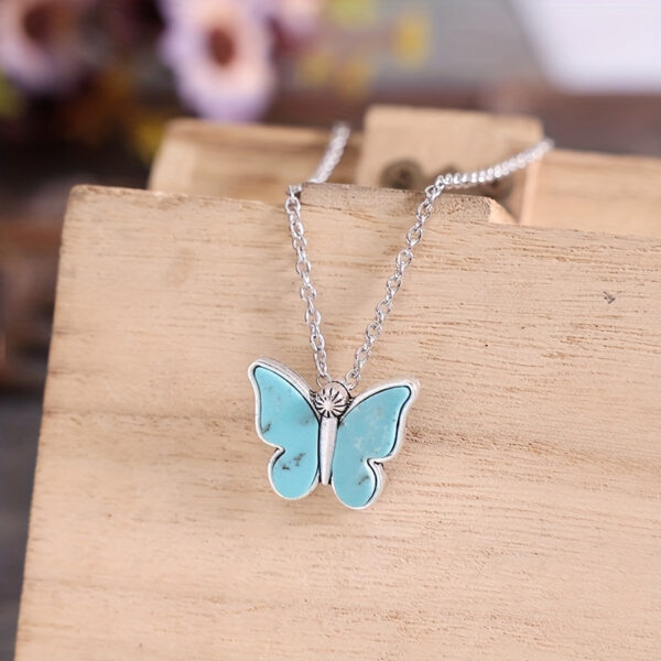 Wholesale Stylish Blue Butterfly Turquoise Inlay Choker Necklace For Women Trendy Collarbone Jewelry Gift