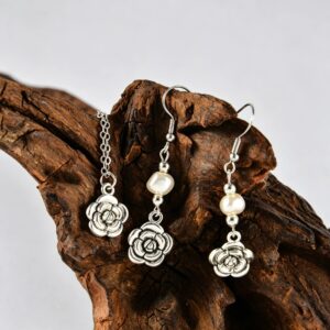 Old Port Rose Pendant Earrings and Necklace Set