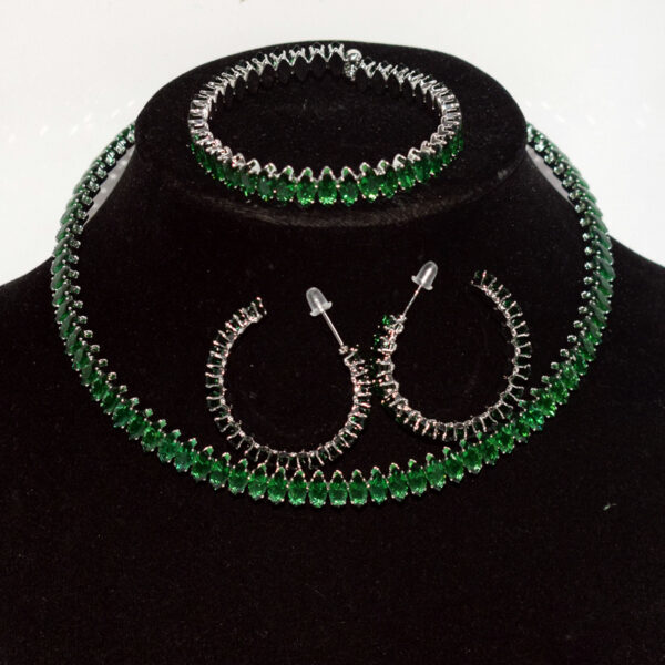 Wholesale Gold Plated Green Zircon 3 Piece Jewelry Set Marquise Choker Necklace With Earrings And Bracelet Trendy Women S Everyday Fashion Accessory