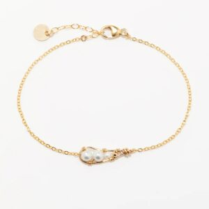 Three pearl bracelet (imitation)