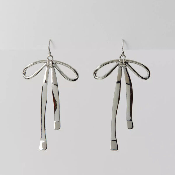 oly-7861b1f2f6a41593cf88d81729363446 Wholesale Chic Bow Earrings Silver Tone Electroplated Copper Party Wear Jewelry Accessory