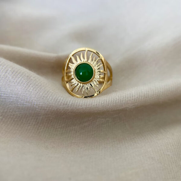 oly-78bffacaad974de75a9e3c2a73558147 Wholesale Vintage Green Stone Sun CutoutRing Stylish Bohemian Women Jewelry Gift Boutique