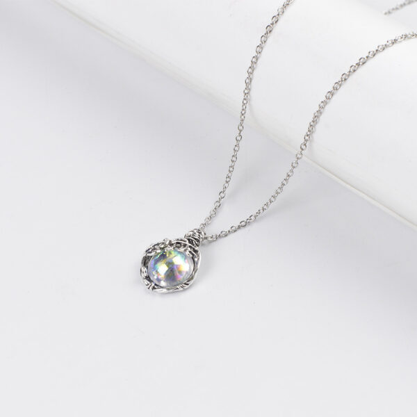 oly-79d6ce34bcb712b0c37078f2d88ebb7e Wholesale Vintage Moonstone Leaf Pendant Necklace Antique Silver Finish Boutique Resale Fashion Jewelry