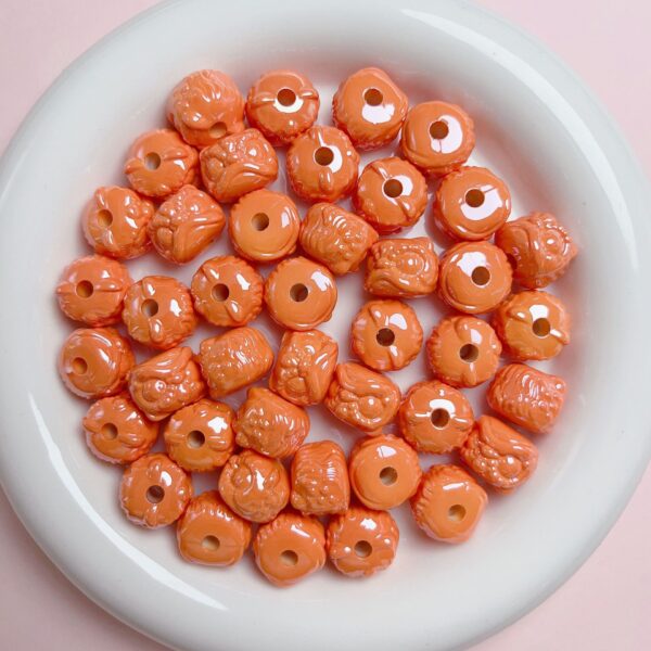 Wholesale Acrylic Baking Lacquer 3D Carved Chinese Style Lion Beads for DIY Jewelry Making