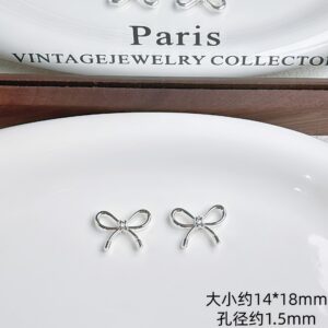06-silver / Sold by the piece