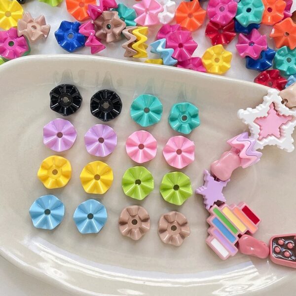 oly-7be124538b9c2f60a6f02960877afe21 Wholesale Stylish Painted Acrylic Wavy Beads for DIY Phone Keychain Bag Charm Light Pink