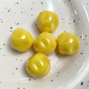 03-Small Colorful Yellow