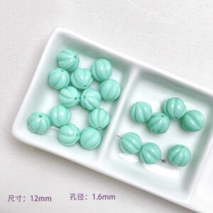 24-tender green pumpkin beads / See picture for size (sold by piece)