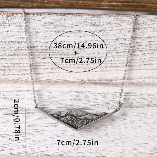 oly-81b2ee8322217ba327076d03e5bc160b Wholesale Mountain Valley Triangle Pendant Necklace Antique Silver Zinc Alloy Fashion Accessory Boutique Resale Gift
