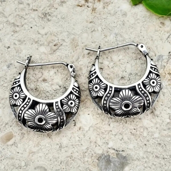 oly-82ba2e03c44f65e4611848a12e64504b Wholesale Vintage Boho Silver Tone Alloy Moon Crescent Sunflower Drop Earrings Fashion Jewelry Accessory For Gift Boutique Resale