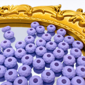08-Light Purple / The size is about 14.5mm, the aperture is about 4.6mm