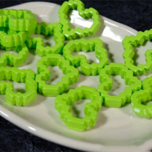 13-love frame-Green / Heart frame 30 * 26mm, inner core 20 * 14mm (sold by piece)
