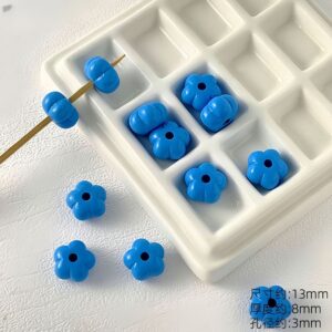 13-blue / Size is about 13*13mm, aperture is about 2.8
