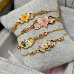 oly-876d57831ce21553598bca517070a499 Wholesale Blue Preserved Flower Heart Cloud Resin Bracelet Copper Fashion Accessory Gift For Boutique Resale
