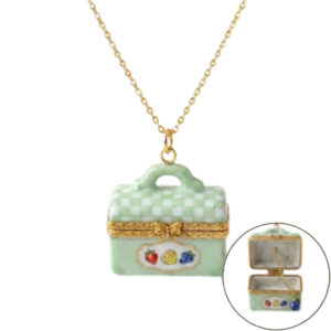 Green folding blueberry necklace