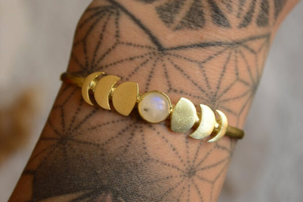 Wholesale Electroplated Alloy Geometric Gemstone Bracelet Vintage Style Women S Jewelry Accessory Everyday Gift
