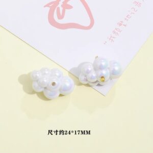 01-small size white clouds