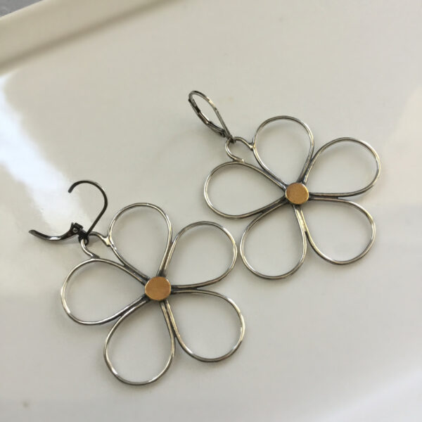 Wholesale Bohemian Large Flower Drop Earrings Retro Alloy Women S Statement Jewelry Trendy Boutique Resale Accessory