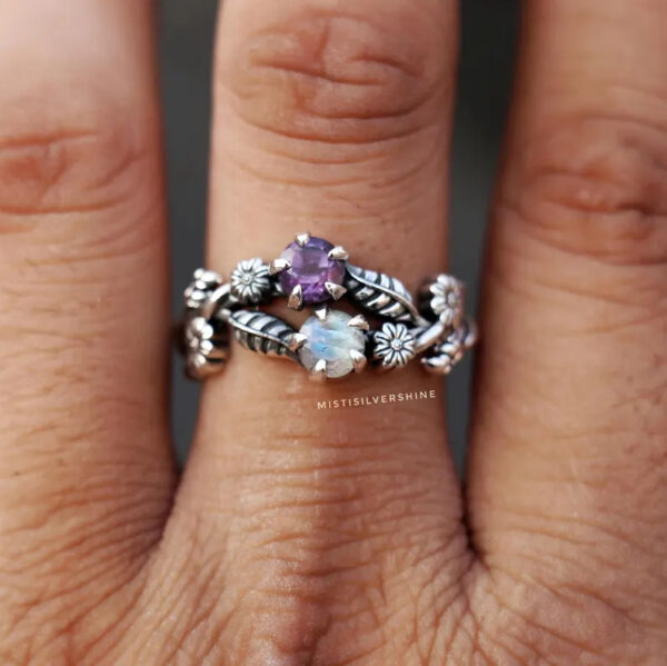 Wholesale Vintage Purple Flower Moonstone Ring For Women Stylish Silver Tone Zinc Alloy Jewelry Accessory Boutique Resale Gift