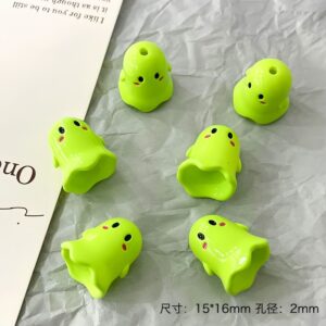 03-fruit green / The size is about 15*16mm, the hole diameter is about 2mm (sold by piece)