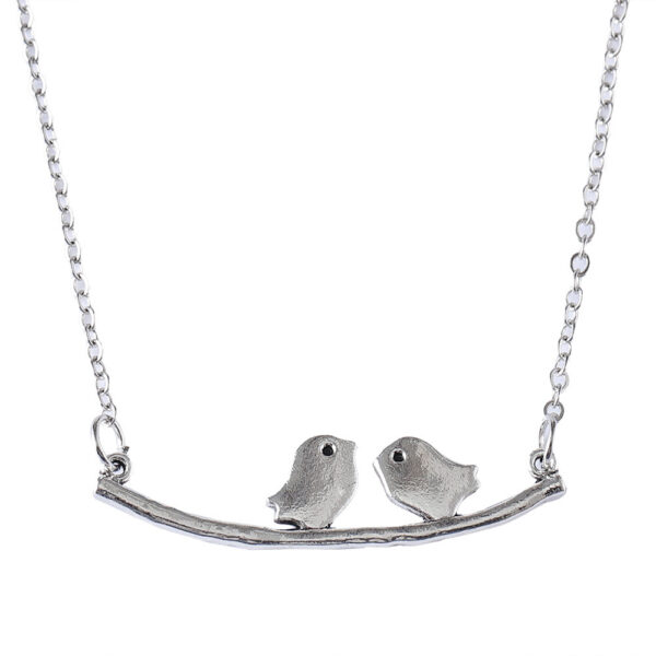 Wholesale Zinc Alloy Love Bird Pendant Earrings And Necklace Set Retro Minimalist Jewelry For Party And Daily Wear
