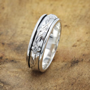 Wholesale Retro Bohemian Carved Flower Wide Band Ring For Women Fashion Jewelry Accessory Gift