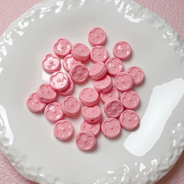 Wholesale Stylish Acrylic Four-Leaf Clover Beads Pink Baking Paint Loose Beads for DIY Phone Charm Jewelry Accessory