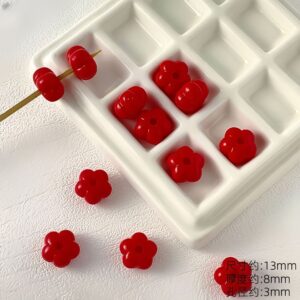 07-red / Size is about 13*13mm, aperture is about 2.8