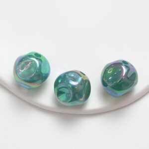 04-Emerald / The size is about 16mm, and the aperture is about 2.5mm