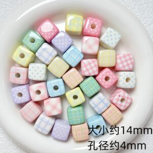 13-random mix / Size is about 14mm, hole diameter is about 4mm