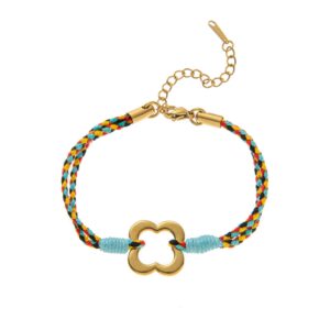Four-leaf clover bracelet