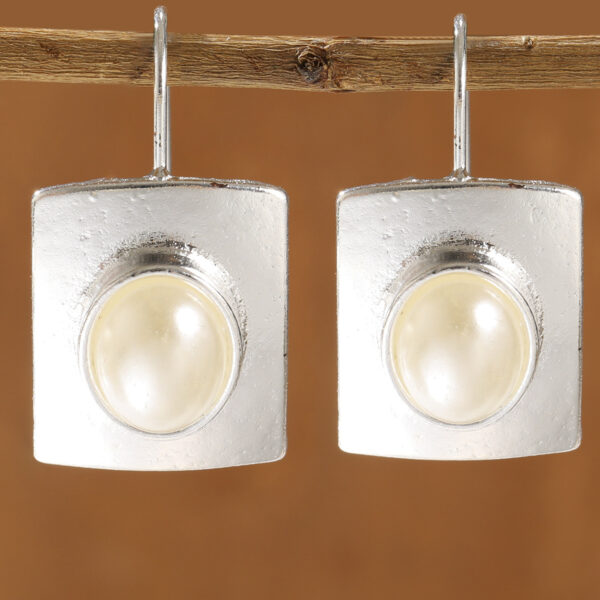 oly-9459d1df6a4d0dfc16965f4f0dfe7d67 Wholesale Retro Bohemian Silver Pendant Earrings For Women With Oval Gemstone Geometric Design Jewelry Accessory