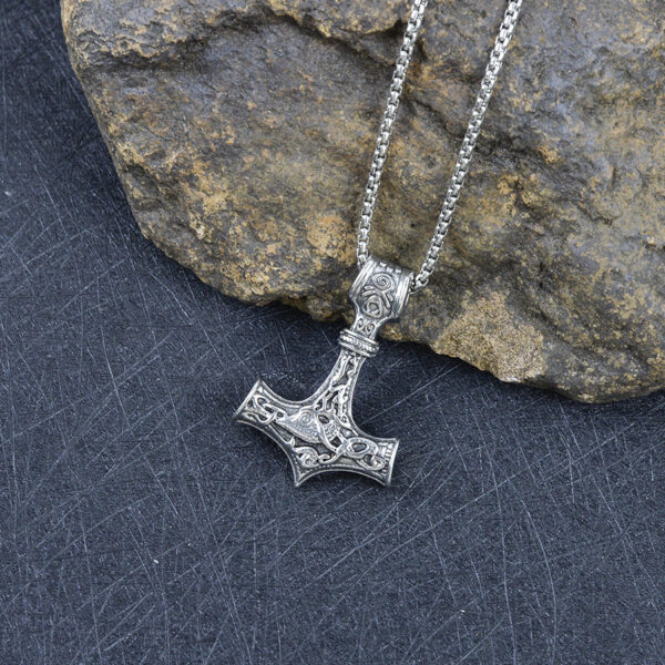 oly-954389211027a0108b80236ba6ea83d7 Wholesale Nordic Viking Vintage Anchor Pendant Necklace Rune Design Alloy Jewelry Fashion Accessory Gift